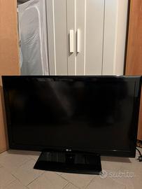 LG TV LED – 42” - NON Smart