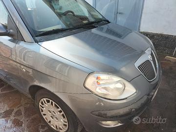 lancia Ypsilon 1.2. benzina