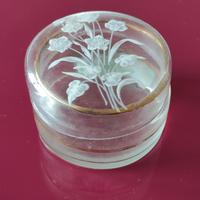 Piccolo portagioie in vetro dipinto