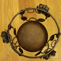 Fioriera in ferro battuto 