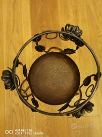 Fioriera in ferro battuto 