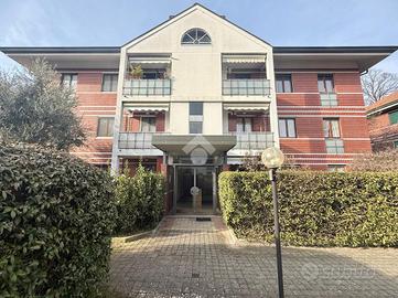 4 LOCALI A CINISELLO BALSAMO