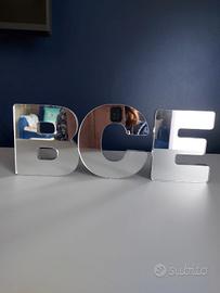 Tre letterine SMS Mogg appendiabiti