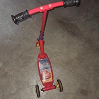 Monopattino Smoby Cars