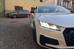 Audi tt 45tfsi quattro sline