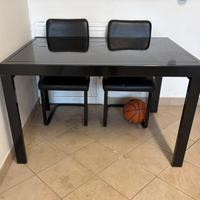 Tavolo in vetro e ferro