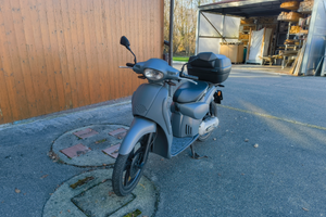 Scooter Aprilia Scarabeo 50