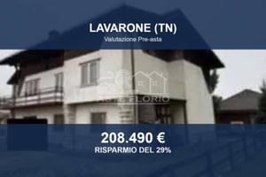 Immobile in asta di 245 m² con più di 5 locali e b