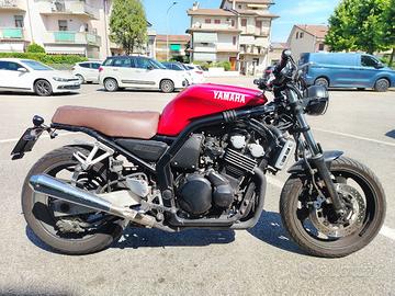 YAMAHA FZS 600 CAFE RACER/SPECIAL