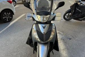 SH150 con Tucano Urbano