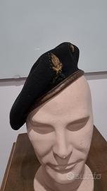 Basco militare da carristi 