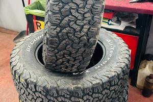 Bf Goodrich All -Terrain  245/75/17