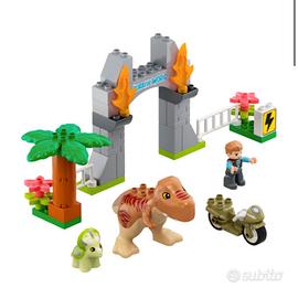 LEGO Duplo (JurassicWorld: Fuga del T-Rex - 10939)