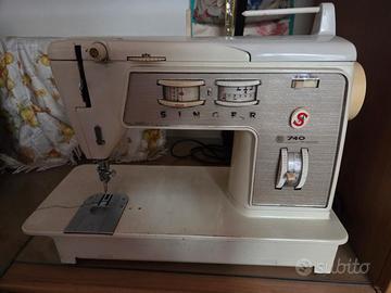 Macchina da cucina Singer 740
