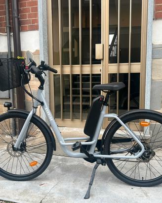 Bici elettrica a pedalata assistita da città