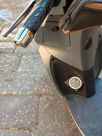 Scooter Kymco People 200s