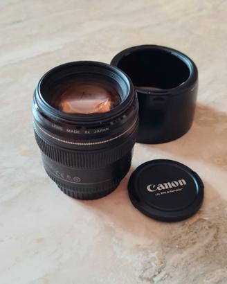Canon EF 85mm f/1.8 USM + paraluce originale