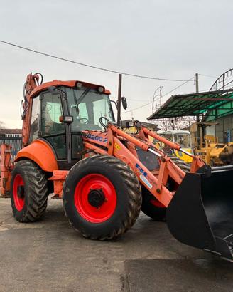 P202-TERNA FIAT HITACHI FB 200 CON TELESCOPICO