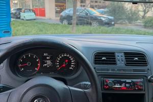 Volkswagen Polo benzina 84000 km 6.500 €