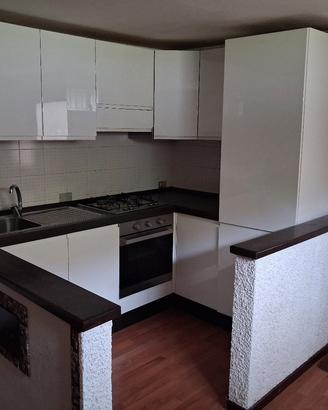 cucina ang. 220x160: cottu,  forno, fricong. lavas