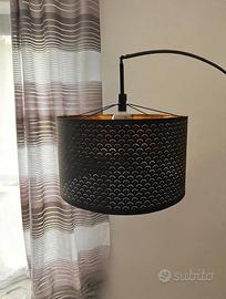 Lampada a arco nera da terra