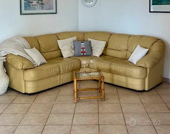 Divano, Cassettiere e Comodini