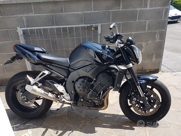 Yamaha fz1 totalblak