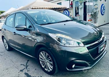 Peugeot 208 PureTech 82 5 porte Allure