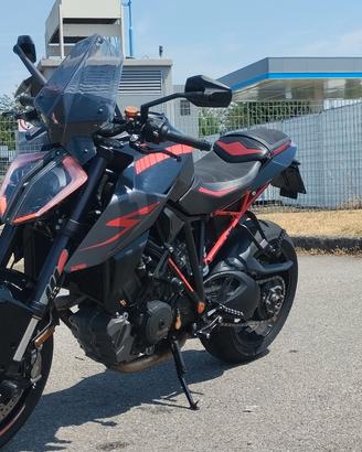 KTM 1290 superduke  R