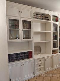 vetrina bianca bella