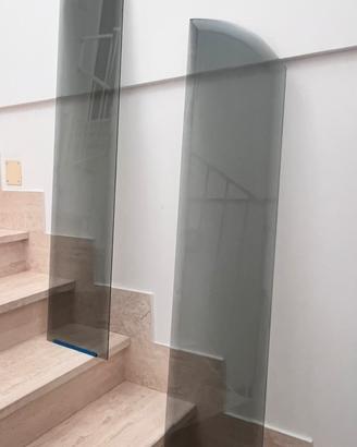 Vetro per libreria/credenza