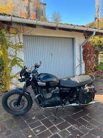 Tiumph Bonneville T100