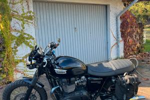 Tiumph Bonneville T100