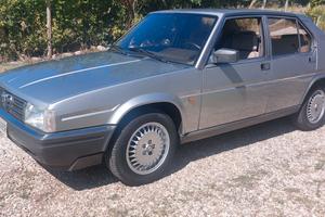 Alfa 90 2.5 V6 quadrifoglio oro