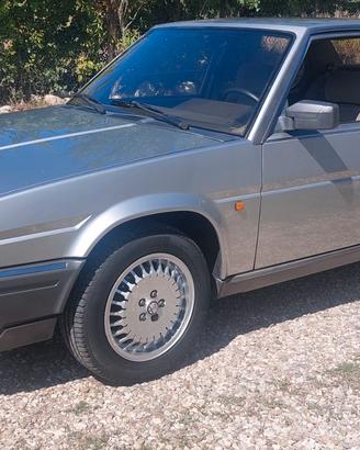 Alfa 90 2.5 V6 quadrifoglio oro