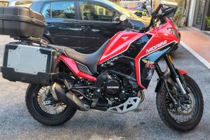 Moto Morini X-Cape 650 (2023) Solo 4000 km 