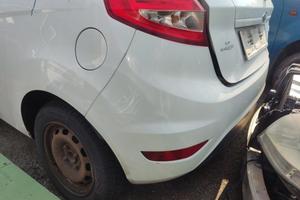 Paraurti posteriore FORD FIESTA del 2010