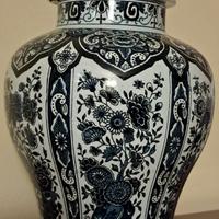 Vaso vintage in ceramica con coperchio