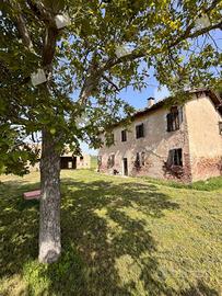 Rustico / Casale di 218 m² con più di 5 locali a P