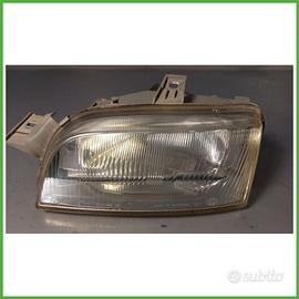 Faro Fanale Proiettore Anteriore Sinistro SX HELLA