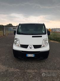 Renault trafic 2.0 cambio automatico
