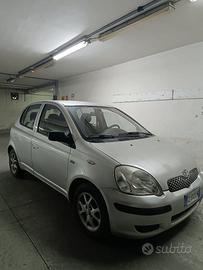 TOYOTA YARIS 1.4 D-4D(2004) Motore Nuovo 3 anni fa