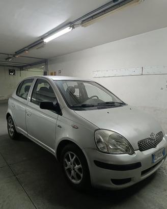 TOYOTA YARIS 1.4 D-4D(2004) Motore Nuovo 3 anni fa