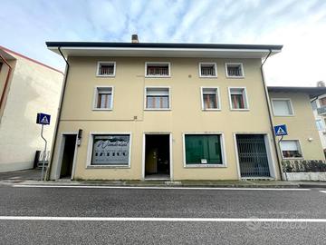 APPARTAMENTO BICAMERE AL SECONDO PIANO - PICCOL...