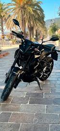 Yamaha mt 125 Akrapovic edition