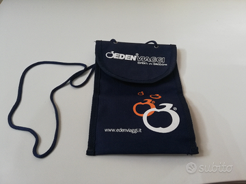 Porta soldi o documenti da viaggio nuovo