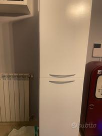 Mobile tv e scaffale