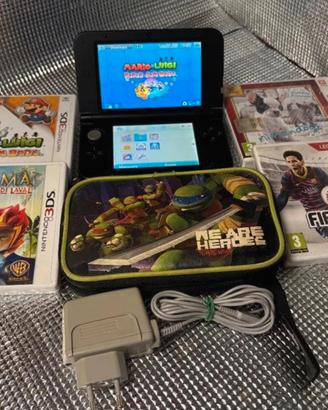 Nintendo 3DS XL blu + giochi