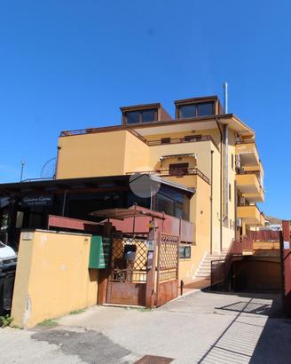 4 LOCALI A VITULAZIO