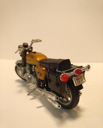 HONDA 750 FOUR  POLISTIL - MS 600 scala 1:15